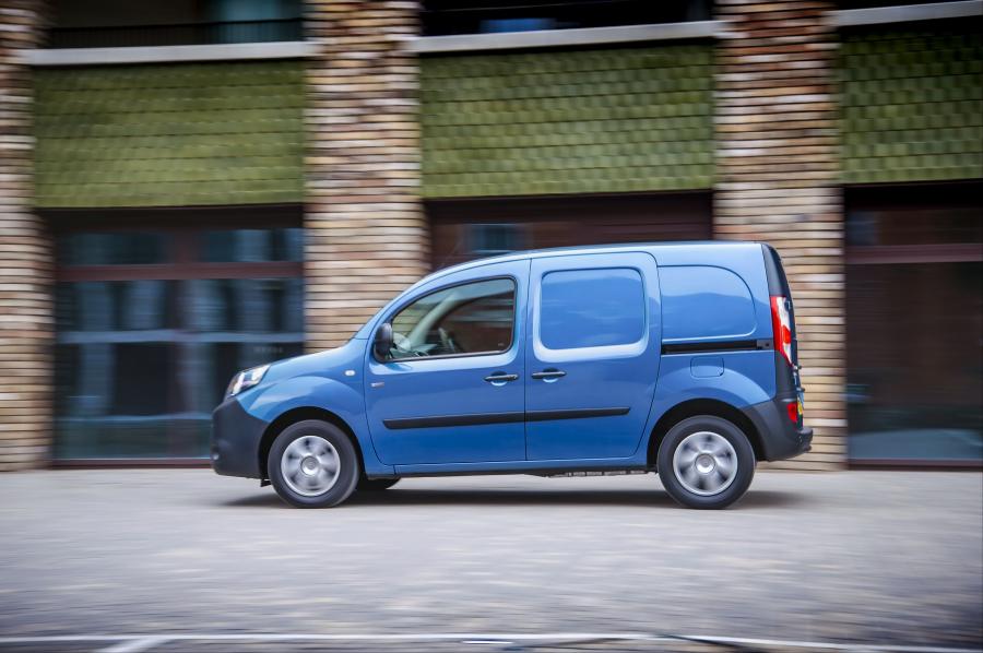  Renault Kangoo Van Z.E. 33 2017 года  (UK) (фото 31 из 44)